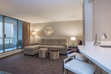 هتل La Grande Residence At The Sutton Place