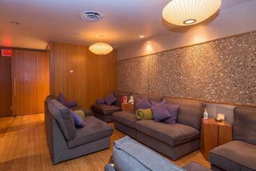 هتل La Grande Residence At The Sutton Place