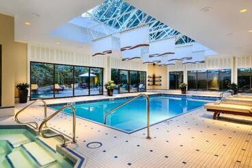 هتل La Grande Residence At The Sutton Place