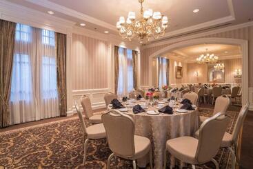 هتل La Grande Residence At The Sutton Place