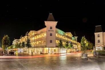Loev   Vela Hotels