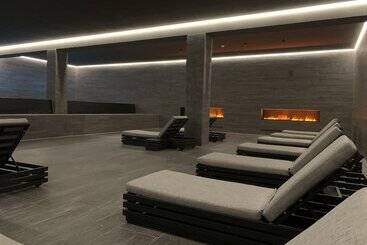 Loev   Vela Hotels