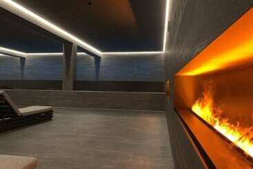 Loev   Vela Hotels