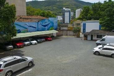 هتل Plaza Versalles