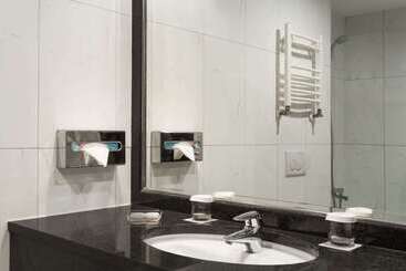 Ramada Hotel & Suites By Wyndham Bucharest North