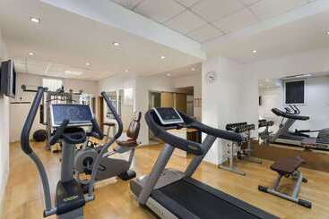 Ramada Hotel & Suites By Wyndham Bucharest North