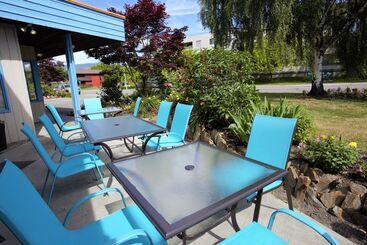 هتل Recreation Inn And Suites