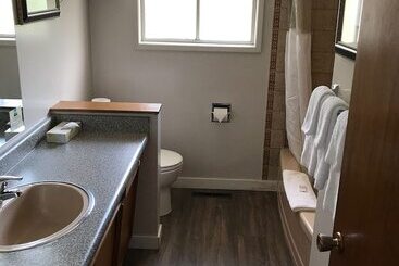 هتل Recreation Inn And Suites