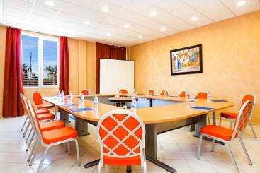 Relax Hotel Airport Nouasseur