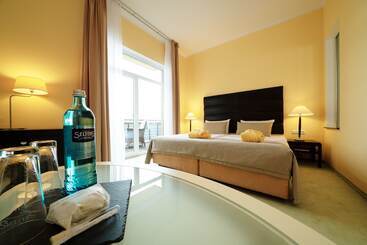 هتل Resort Mark Brandenburg & Fontane Therme