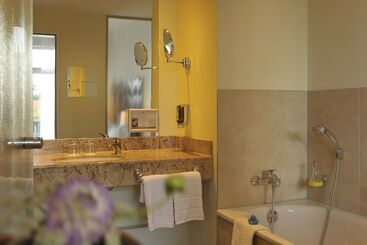 هتل Resort Mark Brandenburg & Fontane Therme