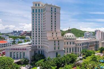 هتل Sanya Baohong