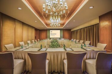 Sheraton Ningbo Hotel   Tianyi Square