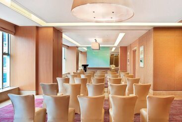 Sheraton Ningbo Hotel   Tianyi Square