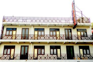 هتل Tara Palace Chandni Chowk