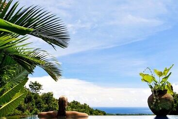 هتل The Damai