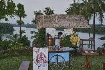 هتل The Raviz Kadavu