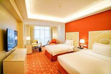 هتل Wyndham Grand Plaza Royale Ningbo