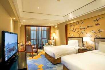 هتل Wyndham Grand Plaza Royale Ningbo