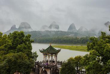 هتل Yangshuo River View