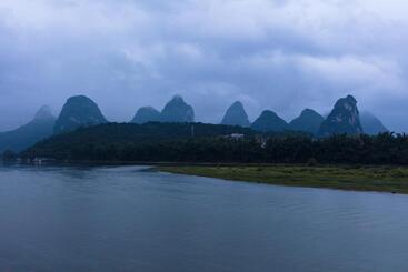 هتل Yangshuo River View