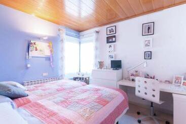 Cozy Holiday Home With Pool In St Pere Pescador - Sant Pere Pescador
