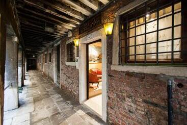 تختخواب و صبحانه Locanda Barbarigo