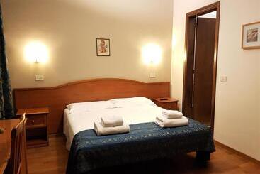 تختخواب و صبحانه Soggiorno Madrid