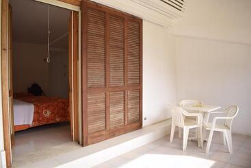 تختخواب و صبحانه Villa Aurea