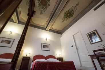 B&b Home In Florence