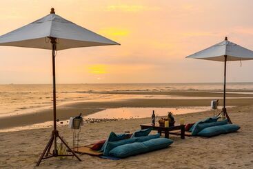 هتل Aana Resort & Spa