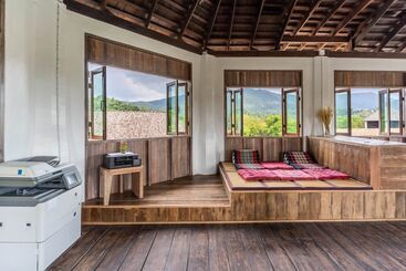 هتل Aana Resort & Spa