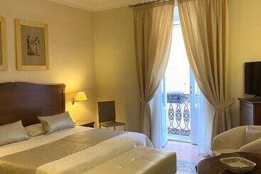 בית מלון כפרי Akropolis  Museum