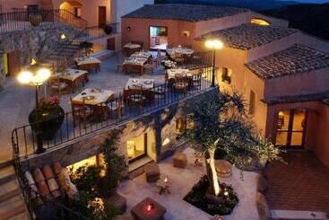 בית מלון כפרי Arathena