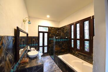 هتل Baan Nam Ping Riverside Homestay