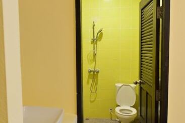 هتل Baan Nam Ping Riverside Homestay