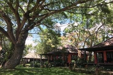 هتل Baan Nam Ping Riverside Homestay