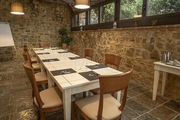 هتل Borgo Di Cortefreda