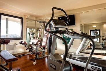 هتل Hilton Garden Inn Florence Novoli
