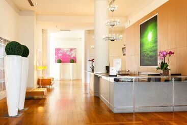 هتل Hilton Garden Inn Florence Novoli