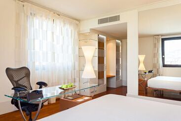 هتل Hilton Garden Inn Florence Novoli