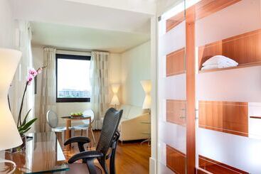 هتل Hilton Garden Inn Florence Novoli