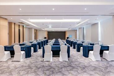 هتل Holiday Inn Chongqing Guanyinqiao By Ihg