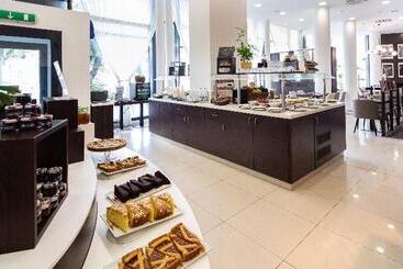 هتل Holiday Inn Turin Corso Francia, An Ihg