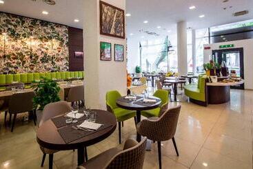 هتل Holiday Inn Turin Corso Francia, An Ihg