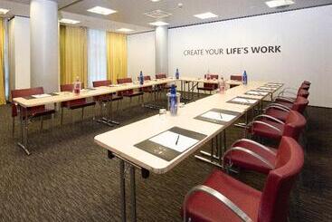 هتل Holiday Inn Turin Corso Francia, An Ihg