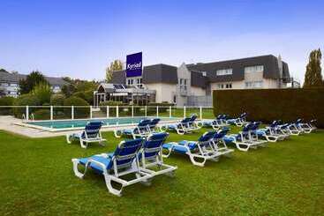 هتل Kyriad Deauville   St Arnoult