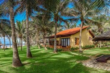 هتل Pandanus Resort