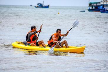 هتل Pandanus Resort