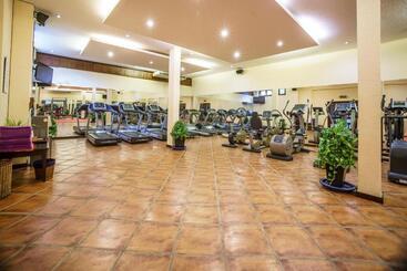 هتل Pandanus Resort